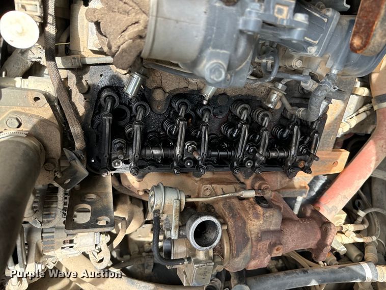 image for item MV9002 Takeuchi TL12R-2 tracked skid steer loader