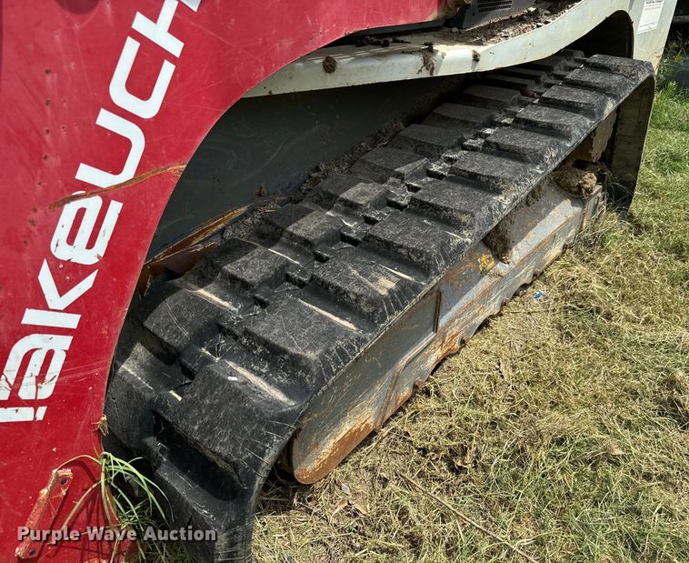 image for item MV9002 Takeuchi TL12R-2 tracked skid steer loader