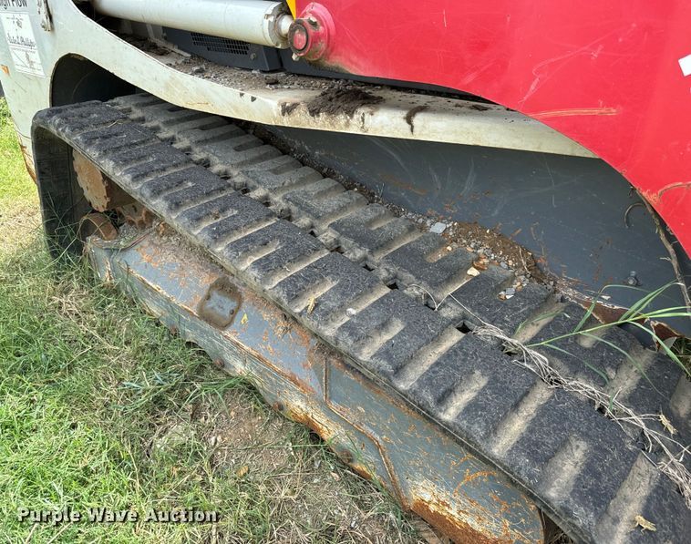 image for item MV9002 Takeuchi TL12R-2 tracked skid steer loader