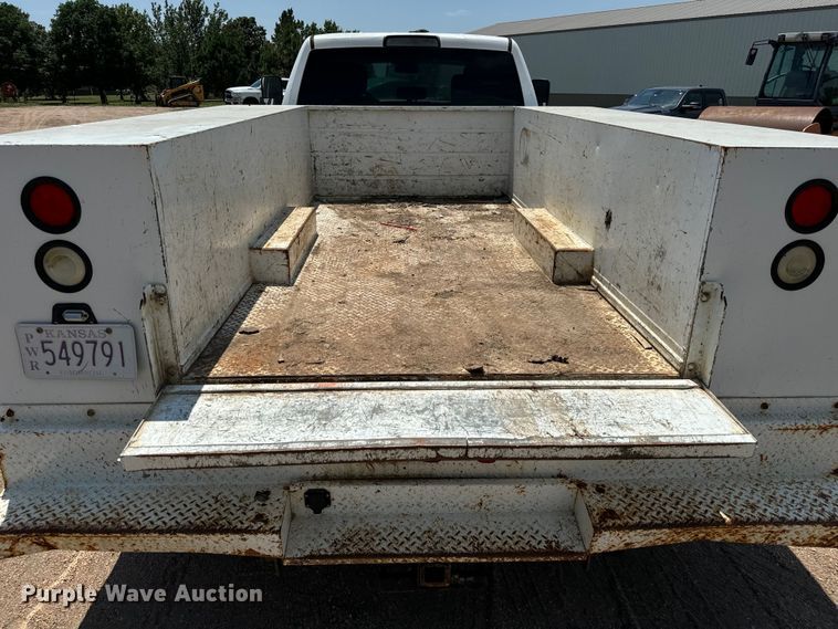 image for item MV9003 2017 Dodge Ram 3500HD Crew Cab utility bed pickup truck