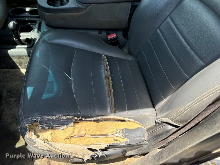 image for item MV9003 2017 Dodge Ram 3500HD Crew Cab utility bed pickup truck