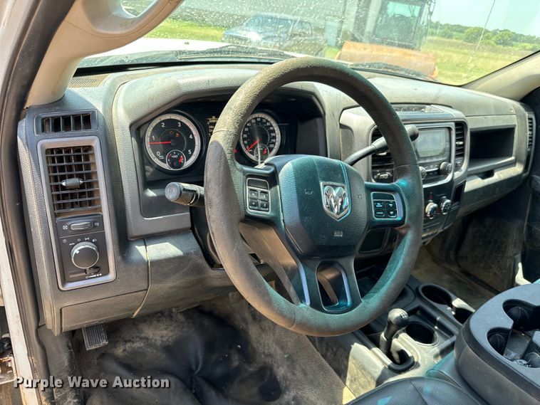 image for item MV9003 2017 Dodge Ram 3500HD Crew Cab utility bed pickup truck