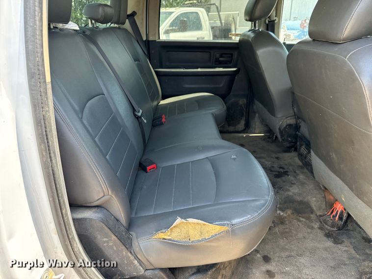 image for item MV9003 2017 Dodge Ram 3500HD Crew Cab utility bed pickup truck