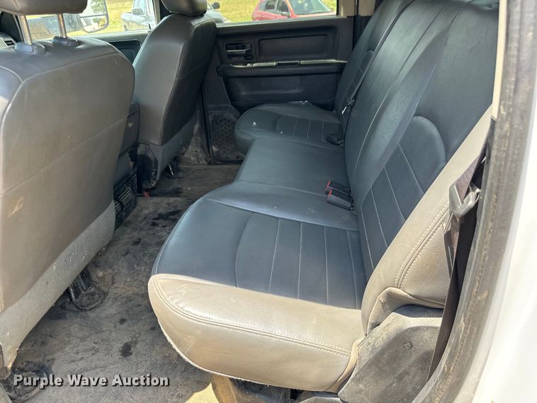 image for item MV9003 2017 Dodge Ram 3500HD Crew Cab utility bed pickup truck