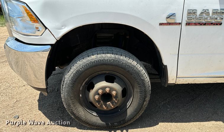 image for item MV9003 2017 Dodge Ram 3500HD Crew Cab utility bed pickup truck