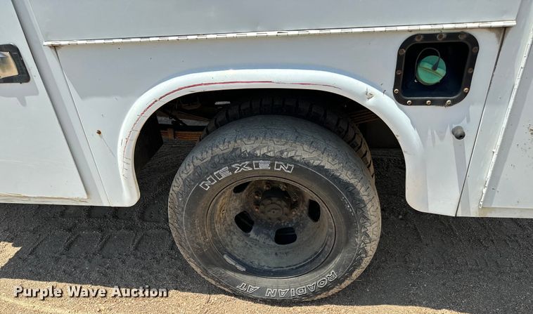 image for item MV9003 2017 Dodge Ram 3500HD Crew Cab utility bed pickup truck