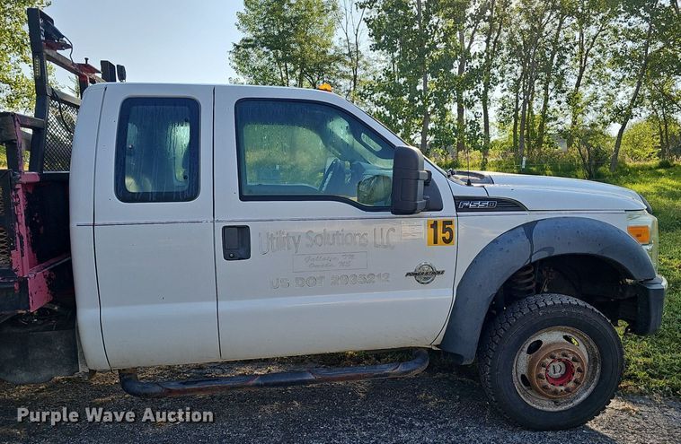 image for item DK0668 2012 Ford F550 Super Duty XL SuperCab flatbed truck