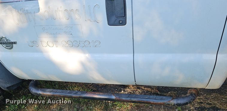 image for item DK0668 2012 Ford F550 Super Duty XL SuperCab flatbed truck