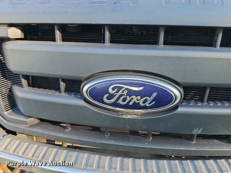 image for item DK0668 2012 Ford F550 Super Duty XL SuperCab flatbed truck