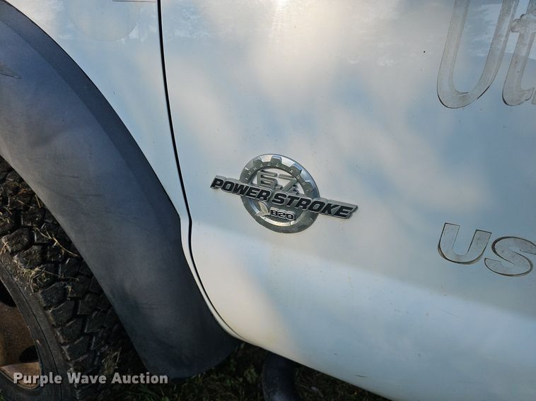 image for item DK0668 2012 Ford F550 Super Duty XL SuperCab flatbed truck