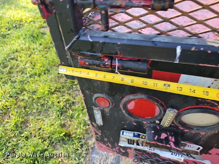 image for item DK0668 2012 Ford F550 Super Duty XL SuperCab flatbed truck