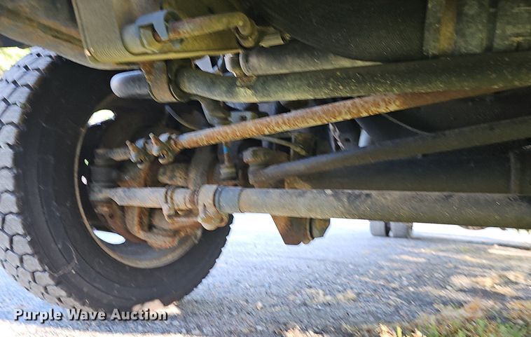 image for item DK0668 2012 Ford F550 Super Duty XL SuperCab flatbed truck