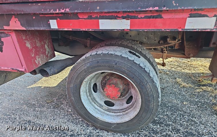 image for item DK0668 2012 Ford F550 Super Duty XL SuperCab flatbed truck