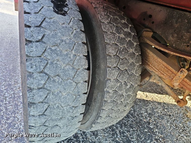 image for item DK0668 2012 Ford F550 Super Duty XL SuperCab flatbed truck