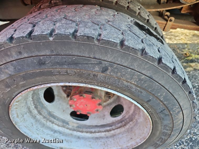 image for item DK0668 2012 Ford F550 Super Duty XL SuperCab flatbed truck