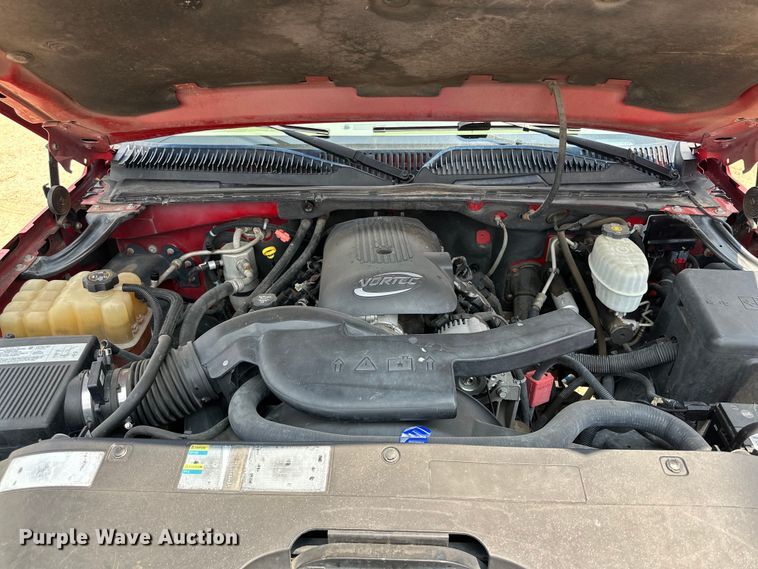 image for item DK6936 2004 Chevrolet  Avalanche Crew Cab pickup truck