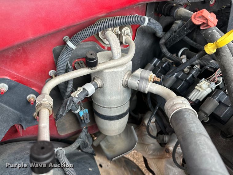 image for item DK6936 2004 Chevrolet  Avalanche Crew Cab pickup truck