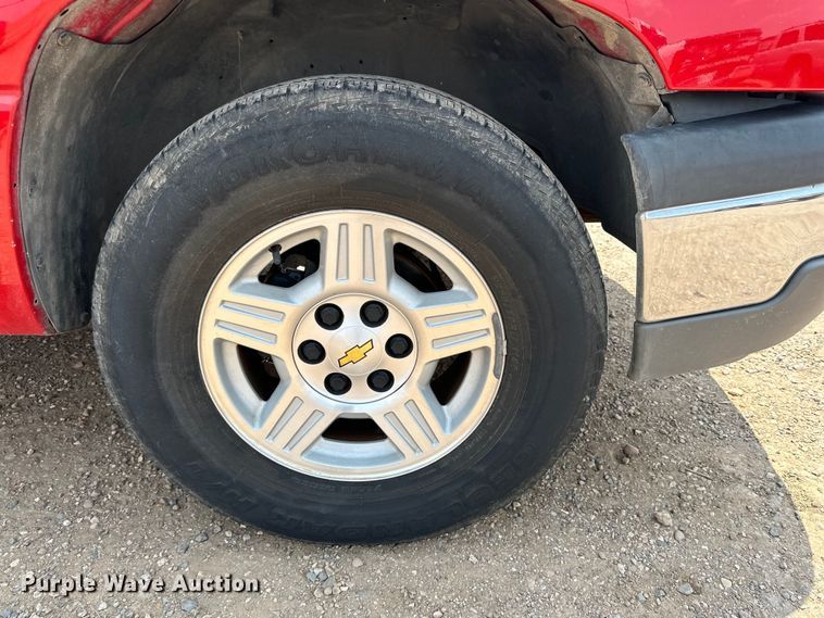 image for item DK6936 2004 Chevrolet  Avalanche Crew Cab pickup truck