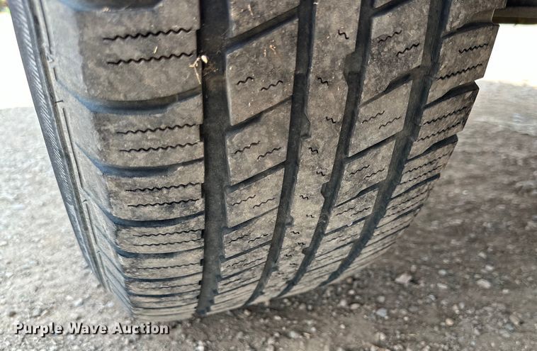 image for item DK6936 2004 Chevrolet  Avalanche Crew Cab pickup truck