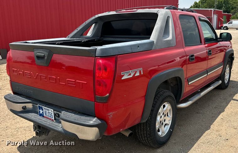 image for item DK6937 2005 Chevrolet Avalanche Crew Cab pickup truck