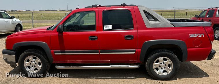 image for item DK6937 2005 Chevrolet Avalanche Crew Cab pickup truck