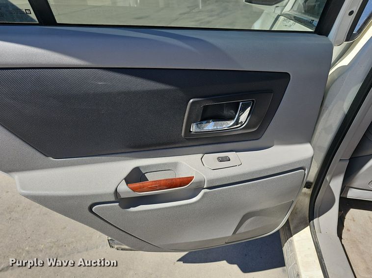 image for item DM1587 2006 Cadillac  SRX SUV