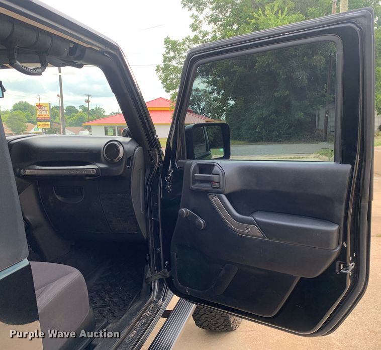 image for item DM7943 2013 Jeep Wrangler Sport SUV