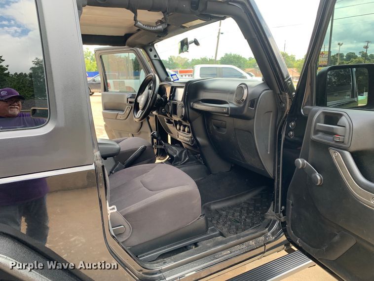 image for item DM7943 2013 Jeep Wrangler Sport SUV