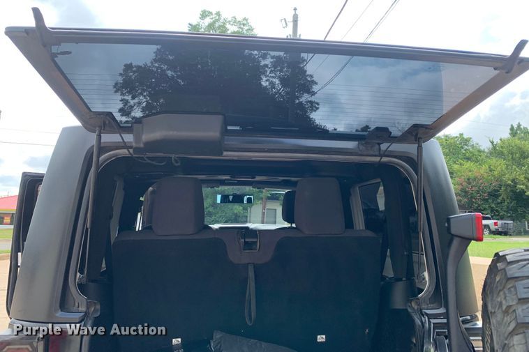 image for item DM7943 2013 Jeep Wrangler Sport SUV