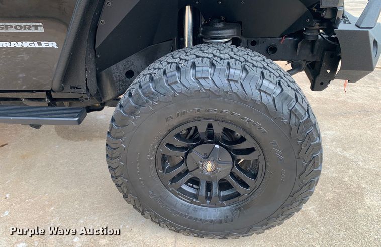 image for item DM7943 2013 Jeep Wrangler Sport SUV