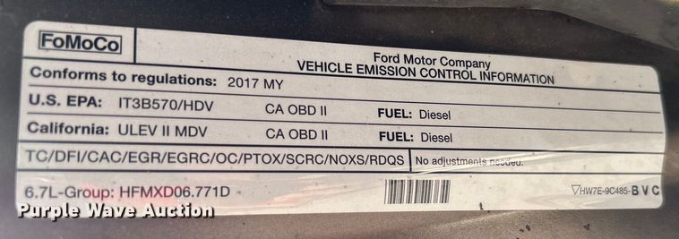 image for item DO6601 2017 Ford F350 Super Duty Crew Cab flatbed pickup truck