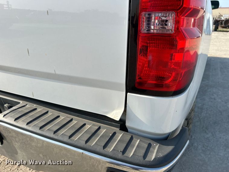 image for item DO6603 2015 Chevrolet  Silverado 1500 Crew Cab pickup truck