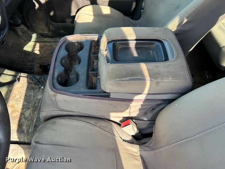 image for item DO6603 2015 Chevrolet  Silverado 1500 Crew Cab pickup truck