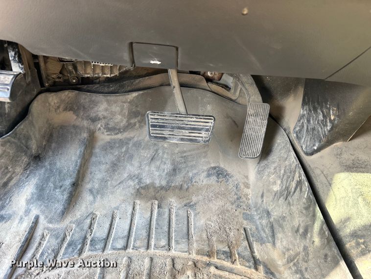 image for item DO6603 2015 Chevrolet  Silverado 1500 Crew Cab pickup truck