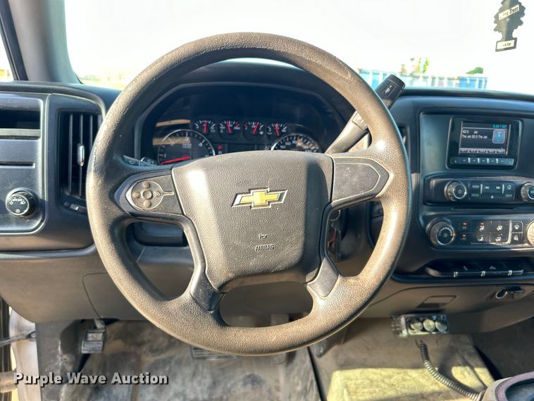 image for item DO6603 2015 Chevrolet  Silverado 1500 Crew Cab pickup truck