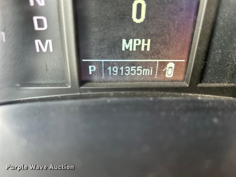 image for item DO6603 2015 Chevrolet  Silverado 1500 Crew Cab pickup truck