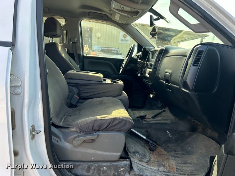 image for item DO6603 2015 Chevrolet  Silverado 1500 Crew Cab pickup truck