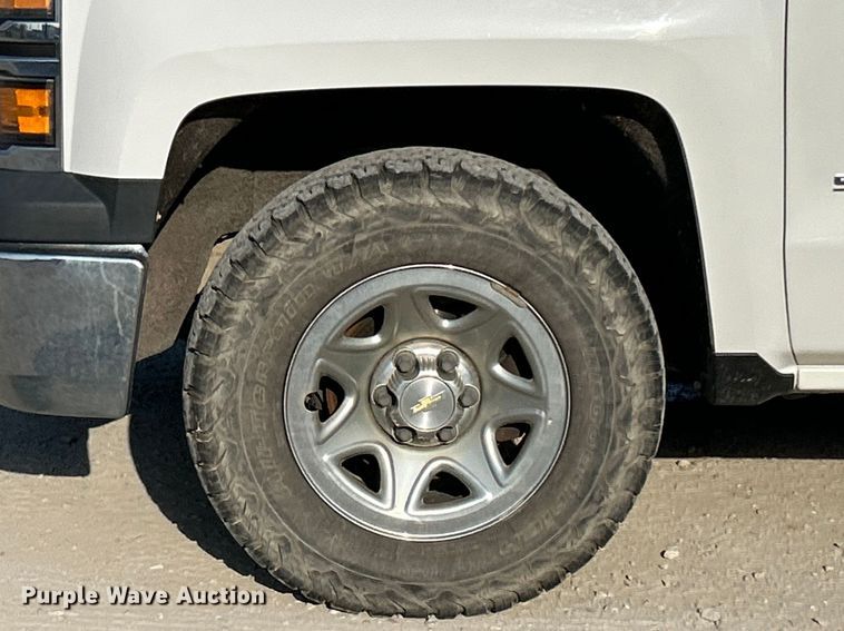 image for item DO6603 2015 Chevrolet  Silverado 1500 Crew Cab pickup truck