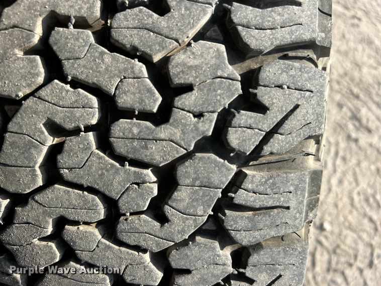 image for item DO6603 2015 Chevrolet  Silverado 1500 Crew Cab pickup truck