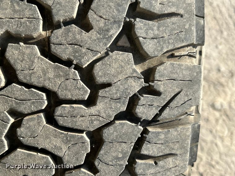 image for item DO6603 2015 Chevrolet  Silverado 1500 Crew Cab pickup truck