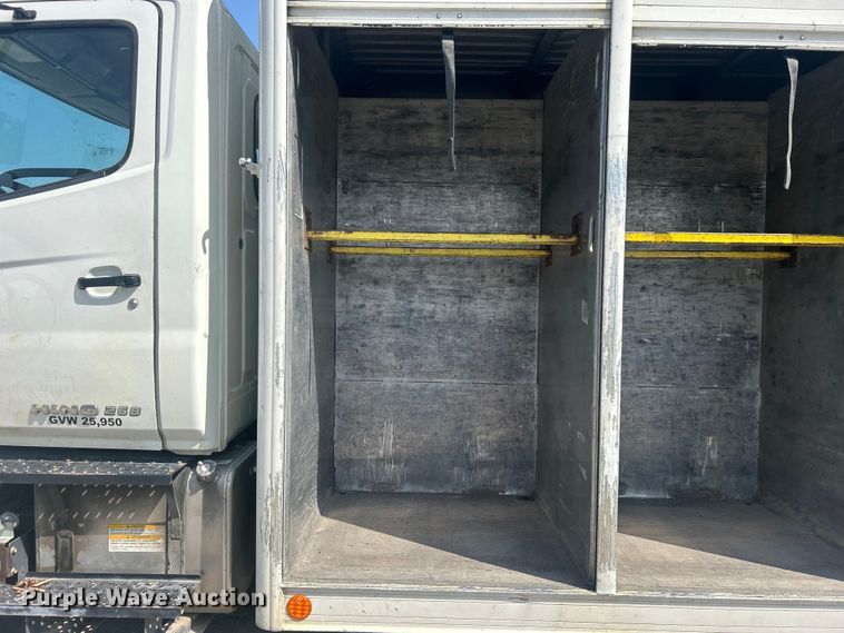 image for item DO6606 2011 Hino 268 delivery truck