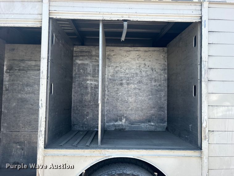 image for item DO6606 2011 Hino 268 delivery truck