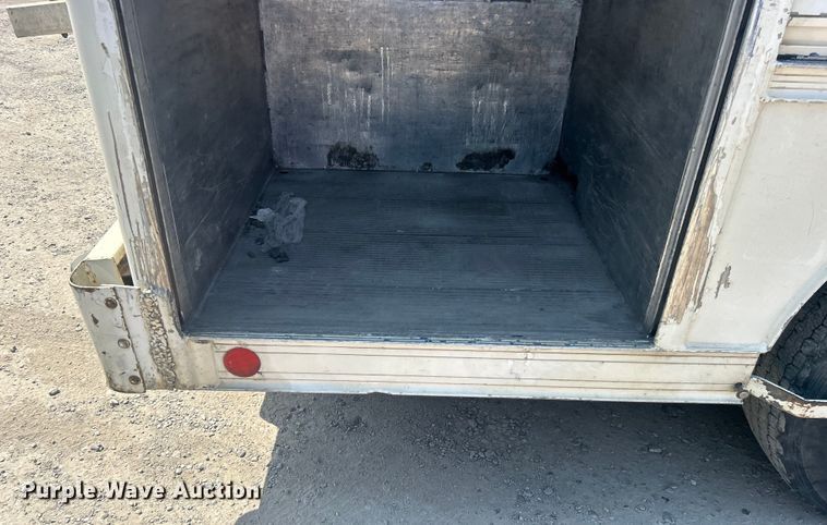 image for item DO6606 2011 Hino 268 delivery truck