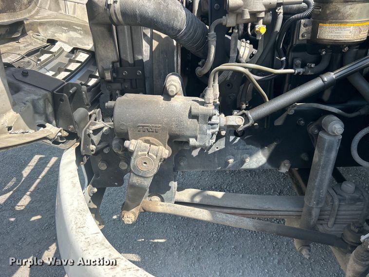 image for item DO6606 2011 Hino 268 delivery truck