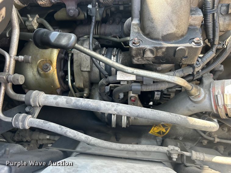 image for item DO6606 2011 Hino 268 delivery truck