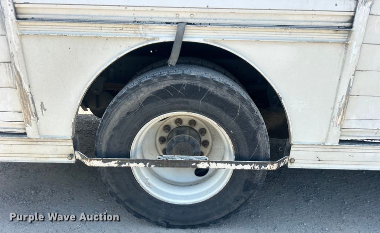 image for item DO6606 2011 Hino 268 delivery truck