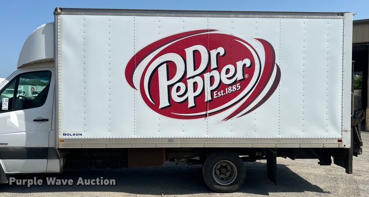 image for item DO6607 2011 Freightliner  F3CC box truck
