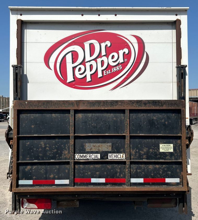 image for item DO6607 2011 Freightliner  F3CC box truck