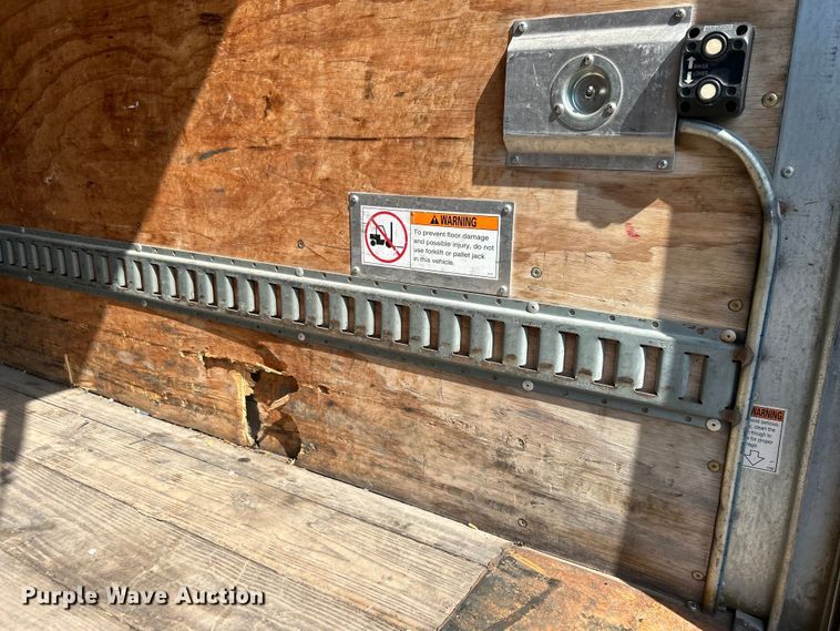image for item DO6607 2011 Freightliner  F3CC box truck