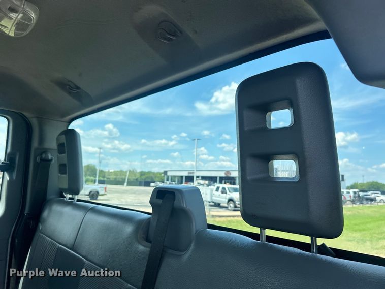 image for item DO6613 2015 Ford F450 Super Duty SuperCab truck cab and chassis